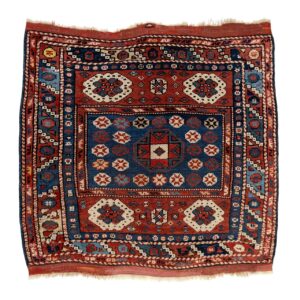 LOT.127 Antik Bergama Halısı 19. Yüzyıl 92 x 86 cm
