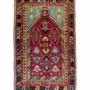 LOT.29 Antik Mucur Halısı 19. Yüzyıl Ortası 110 x 165 cm