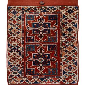 LOT.69 Antik Bergama Halısı 19. Yüzyıl İlk Yarı 95 x 127 cm